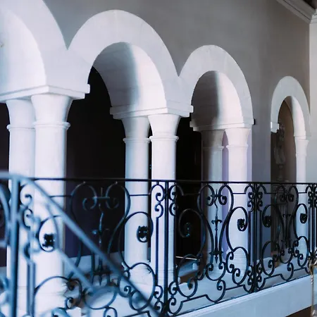 Domaine Mas De Rey * Арль
